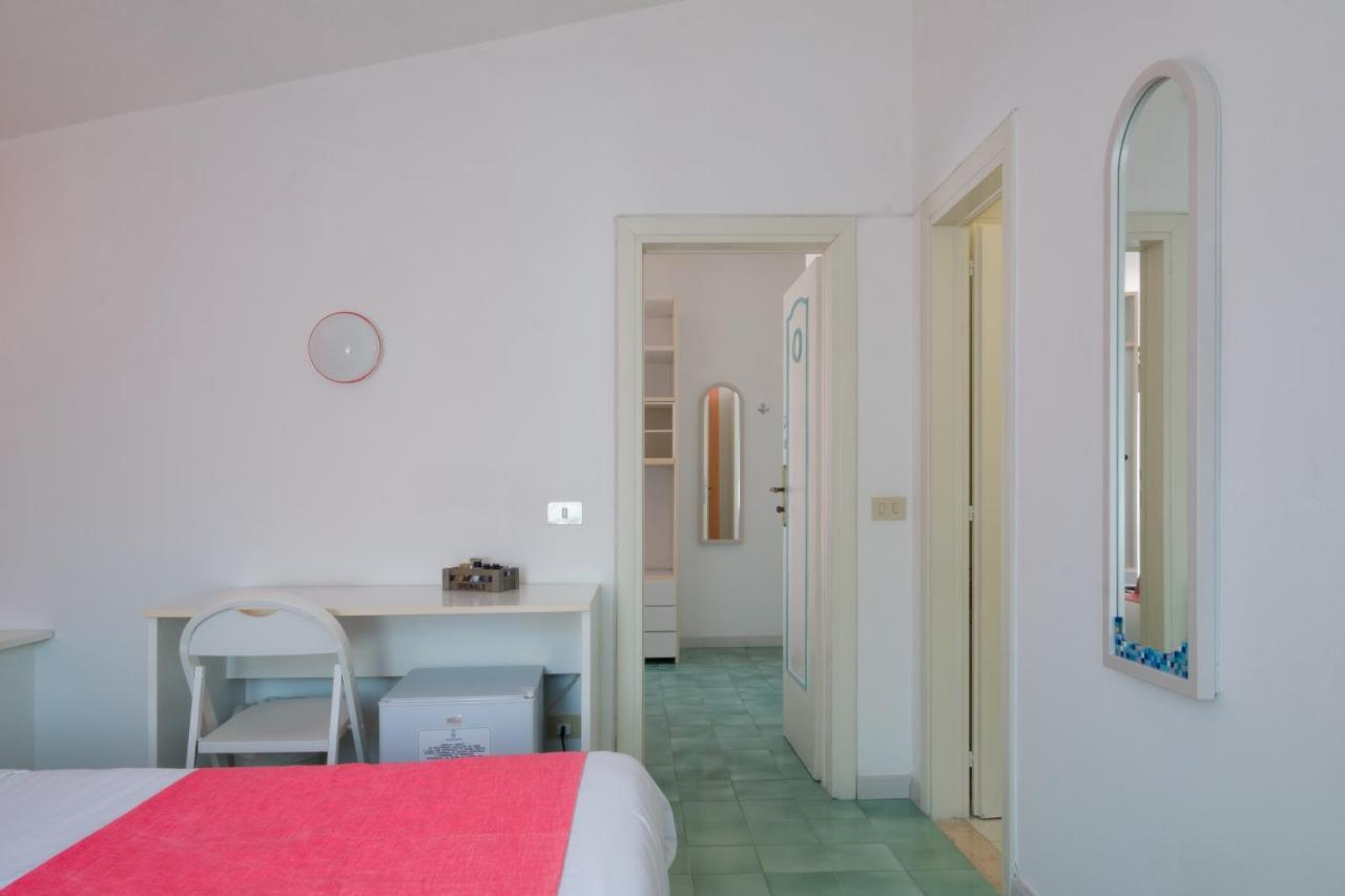 Hotel Punto 3*